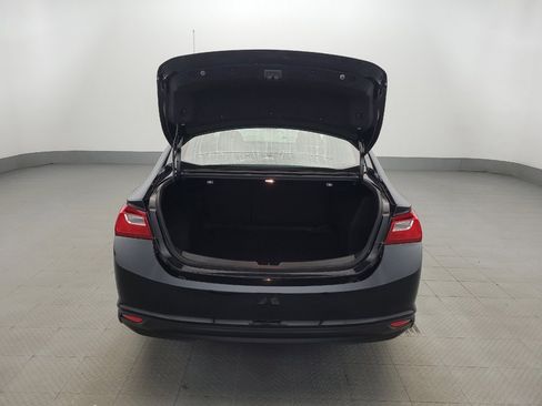 Used 2022 Chevrolet Malibu LS FWD image 29