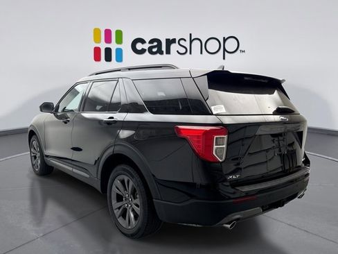 Used 2023 Ford Explorer XLT w/ Equipment Group 202A AWD/4WD image 3