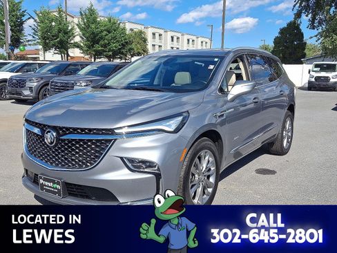 Used 2023 Buick Enclave Avenir w/ Avenir Technology Package image 2