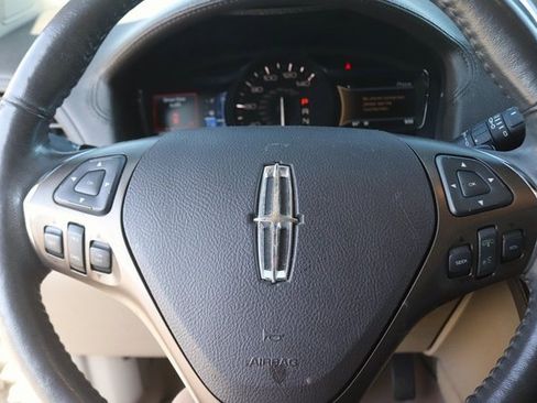 Used 2015 Lincoln MKX AWD w/ Equipment Group 102A image 18