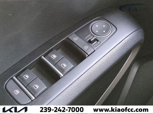 Certified 2023 Kia Soul LX w/ Option Group 015 image 20