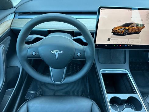 Used 2023 Tesla Model 3 Standard Range RWD image 13