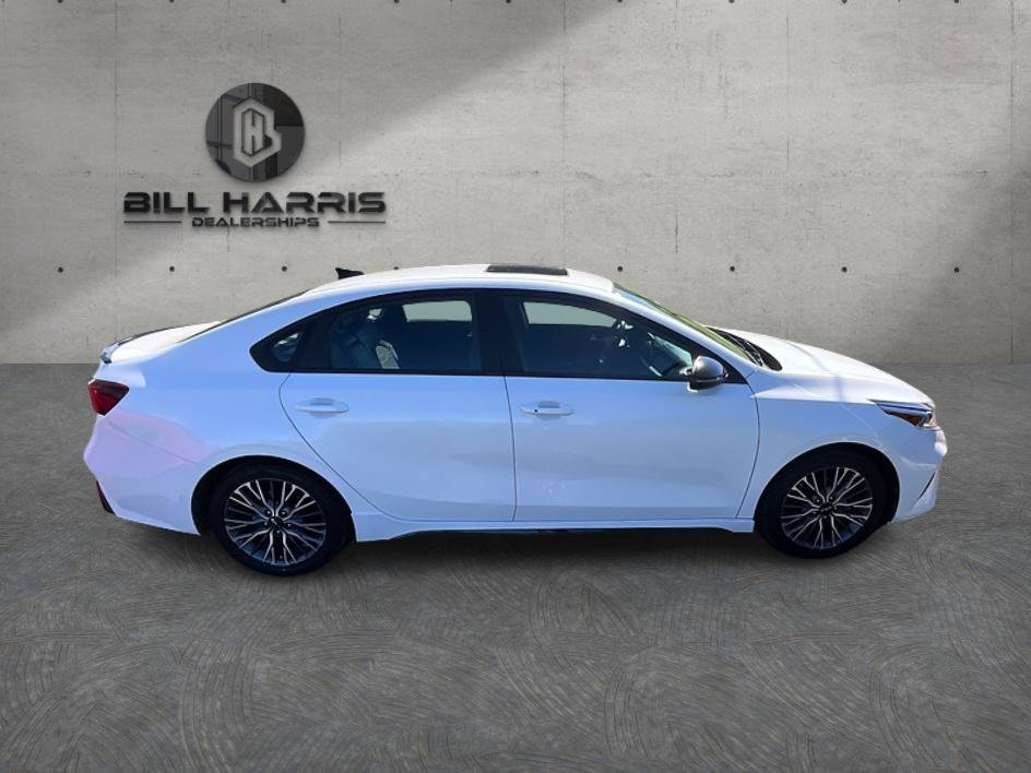 Used 2023 Kia Forte GT-Line w/ GT-Line Premium Package FWD image 5