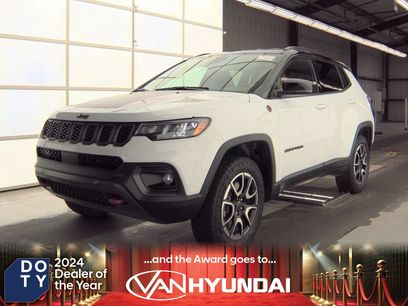 Used 2025 Jeep Compass Trailhawk
