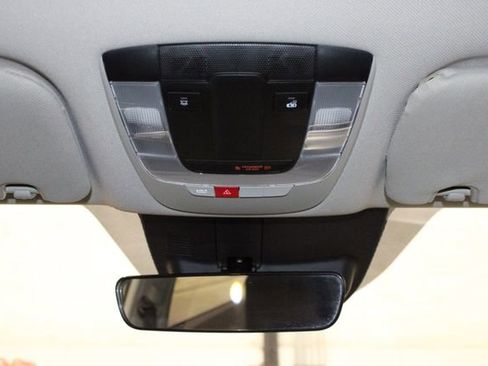 Used 2024 Kia Sorento S image 23