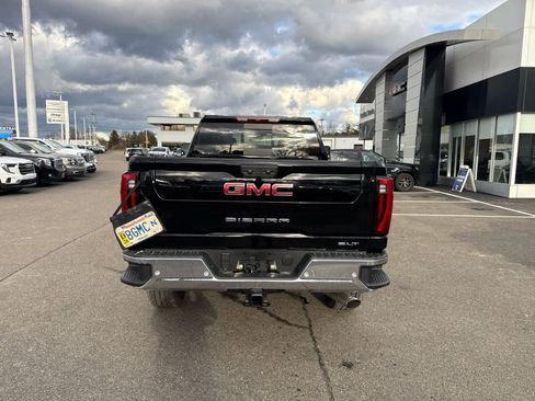 New 2026 GMC Sierra 2500 SLT w/ SLT Premium Package image 6