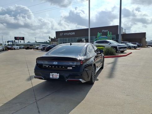 Used 2026 Hyundai Sonata SEL FWD image 5