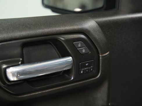 Used 2020 GMC Sierra 1500 AT4 w/ AT4 Premium Package image 22