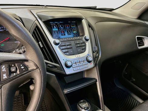 Used 2017 Chevrolet Equinox LS AWD/4WD image 25
