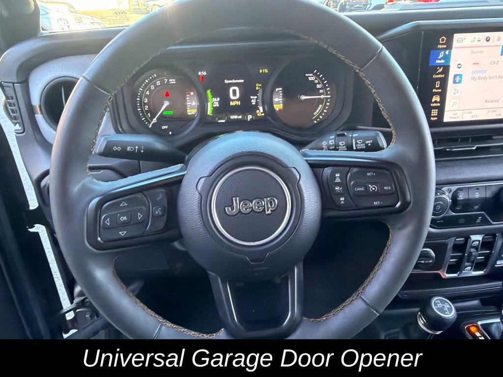 Used 2024 Jeep Wrangler Unlimited w/ Convenience Group AWD/4WD image 18