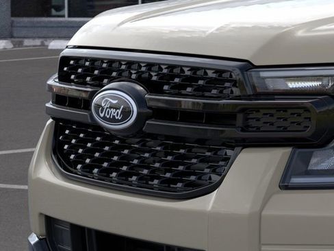 New 2025 Ford Ranger XLT w/ FX4 Off-Road Package AWD/4WD image 17