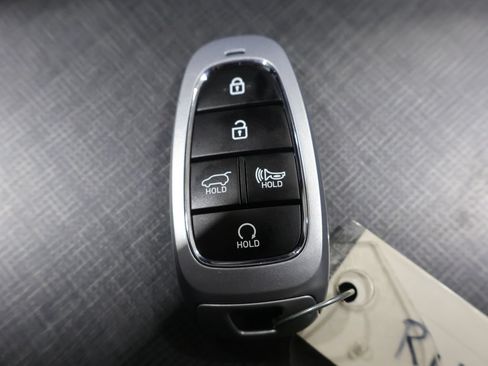 Used 2024 Hyundai Palisade Limited AWD/4WD image 27