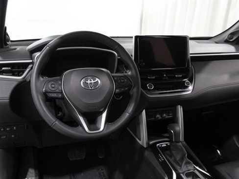 Used 2023 Toyota Corolla Cross AWD Hybrid image 6