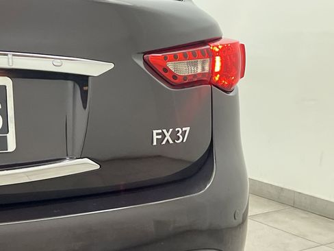 Used 2013 INFINITI FX37 AWD w/ Premium Pkg image 28