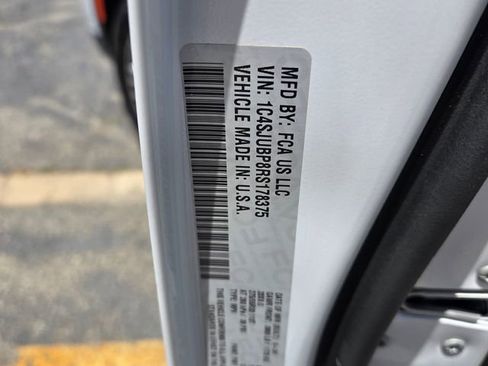 Used 2024 Jeep Wagoneer Series II w/ Flexible Seating Group RWD image 18