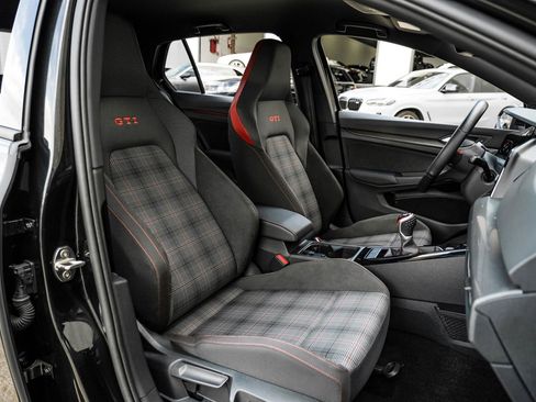 Used 2024 Volkswagen GTI S image 31