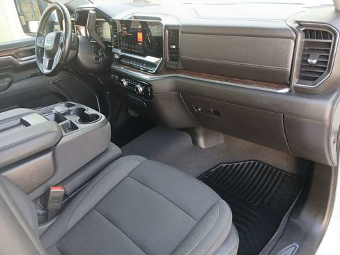 Certified 2024 GMC Sierra 2500 SLE w/ SLE Convenience Package image 30