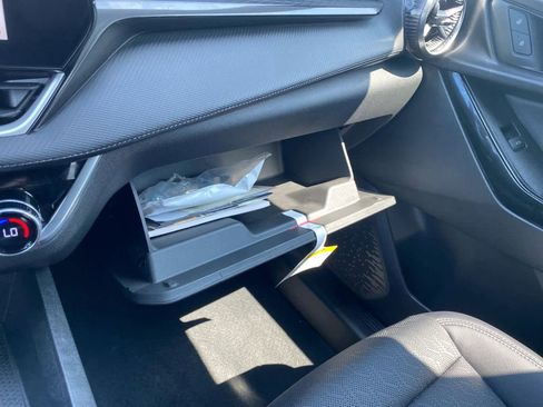 New 2025 Chevrolet Equinox LT w/ Convenience Package II image 26