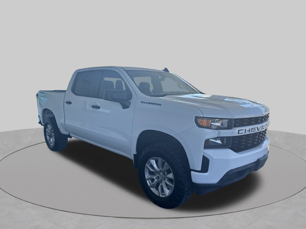 Used 2020 Chevrolet Silverado 1500 Custom w/ Custom Value Package AWD/4WD image 17