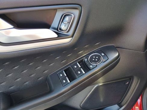 Certified 2020 Ford Escape SE Sport image 17