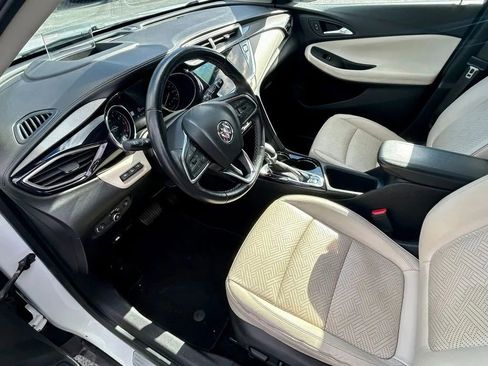 Used 2020 Buick Encore GX Essence w/ Experience Buick Package AWD/4WD image 2