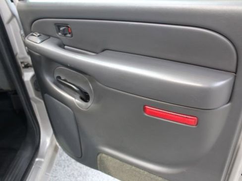 Used 2005 Chevrolet Silverado 2500 W/T w/ Skid Plate Package image 20