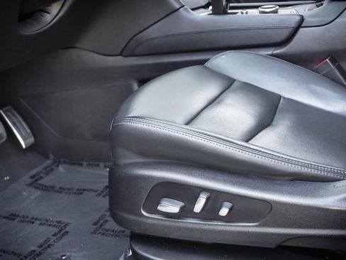 Used 2020 Cadillac XT6 Sport image 11