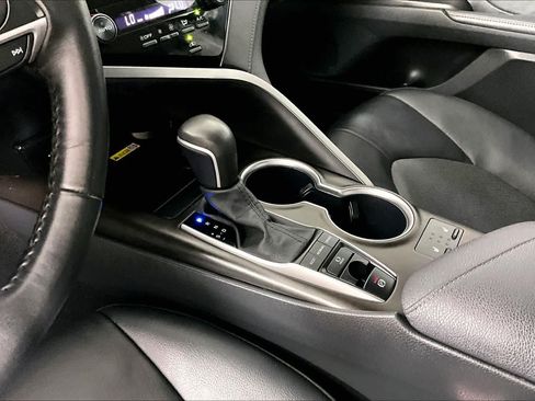 Used 2024 Toyota Camry XLE FWD image 15