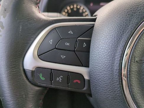 Used 2017 Jeep Renegade Trailhawk w/ Safety & Security Group AWD/4WD image 29