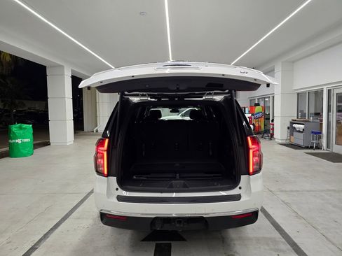 Used 2023 Chevrolet Suburban LT image 42