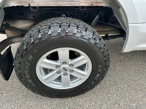 Used 2016 Ford F150 XL w/ Equipment Group 101A Mid AWD/4WD image 15