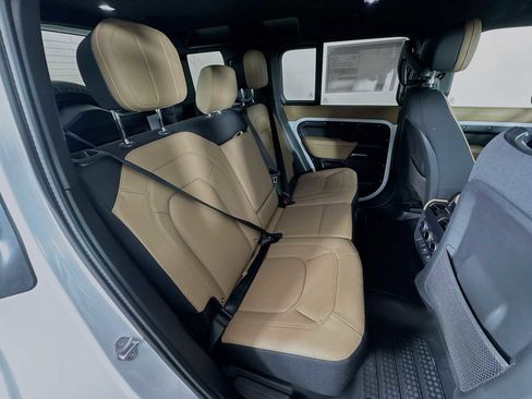 New 2025 Land Rover Defender 110 V8 image 23