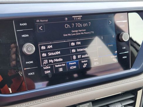 Used 2024 Volkswagen Taos SE AWD/4WD image 12