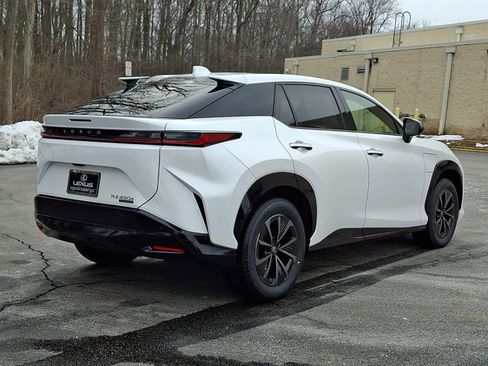 New 2026 Lexus RZ 450e AWD image 4