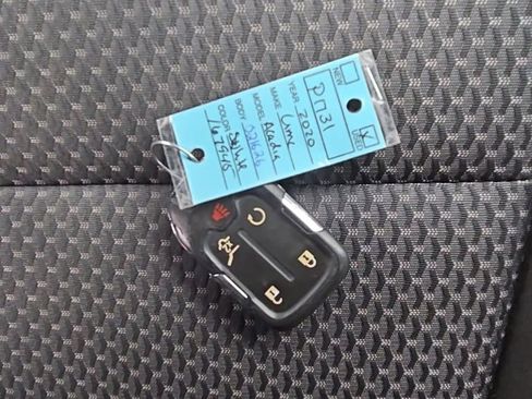 Used 2020 GMC Acadia SLE image 29