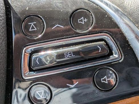 Used 2020 Cadillac Escalade Luxury image 12