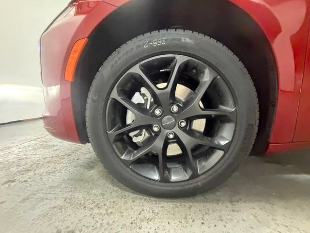 New 2027 Chrysler Pacifica Select AWD/4WD image 11