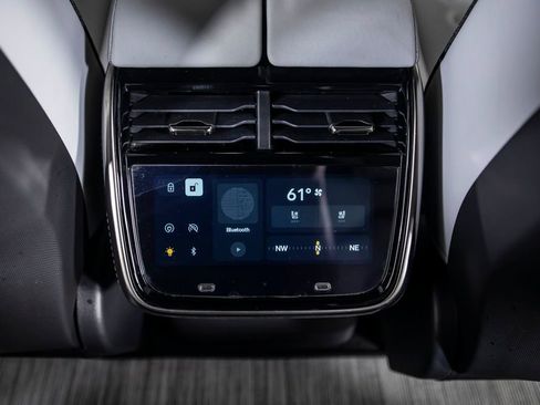 Used 2023 Rivian R1S Adventure image 32