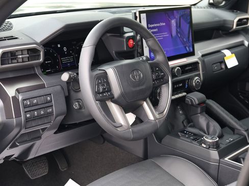 New 2026 Toyota 4Runner TRD Off-Road Premium AWD/4WD image 14
