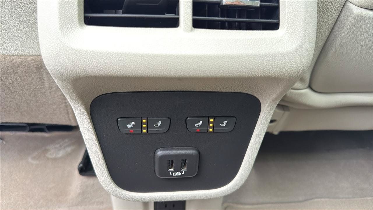 Used 2019 GMC Terrain Denali w/ Advanced Safety Package AWD/4WD image 21