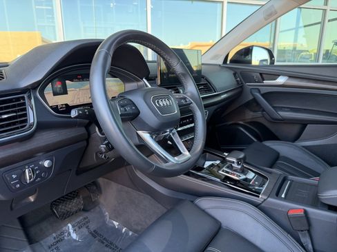 Used 2023 Audi Q5 2.0T Prestige w/ Prestige Package image 36