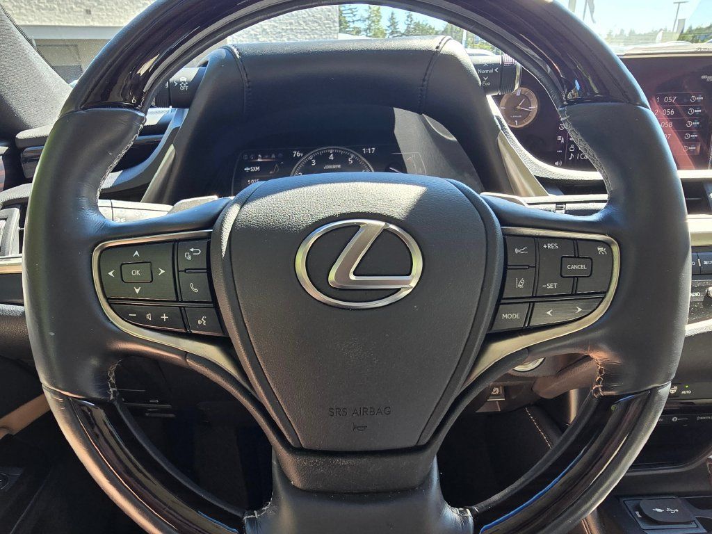 Used 2019 Lexus ES 350 w/ Premium Package FWD image 5