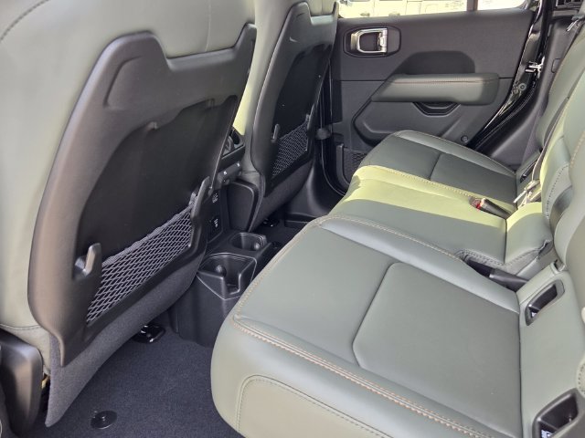 New 2026 Jeep Gladiator Mojave AWD/4WD image 12