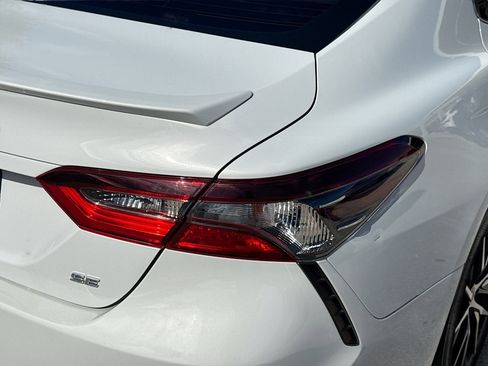 Used 2022 Toyota Camry SE w/ Convenience Package image 26