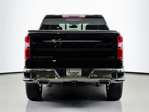 Used 2019 Chevrolet Silverado 1500 LTZ w/ LTZ Premium Package AWD/4WD image 7