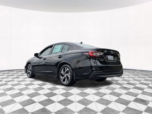 Used 2025 Subaru Legacy Premium AWD/4WD image 9