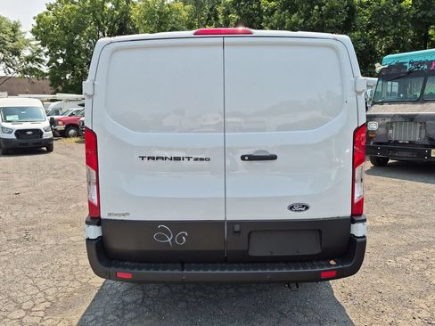 New 2026 Ford Transit 250 Low Roof w/ Load Area Protection Package RWD image 10