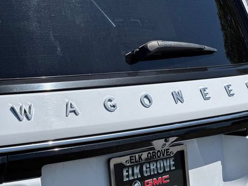 Used 2023 Jeep Wagoneer L Series III w/ Preferred Equipment Group AWD/4WD image 54