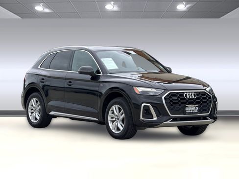 Used 2023 Audi Q5 2.0T Premium w/ Convenience Package AWD/4WD image 6