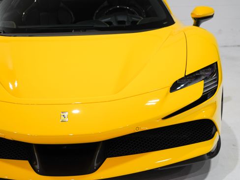 Used 2021 Ferrari SF90 Stradale AWD/4WD image 26